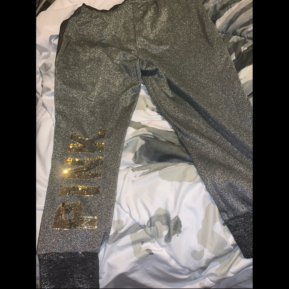 Victoria’s Secret pink outfit